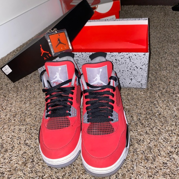 Jordan 4 Toro’s - Picture 7 of 10